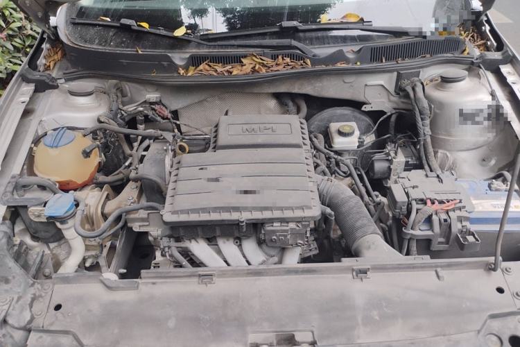 Used Volkswagen Bora 2016 1.6L Automatic Fashion Model Engine Bay