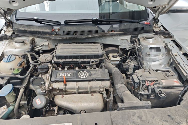 Used Volkswagen Bora 2016 1.6L Manual Comfort Model Engine Bay