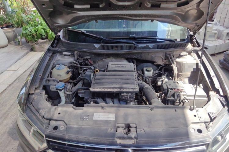 Used Volkswagen Bora 2016 1.6L Manual Comfort Model Engine Bay