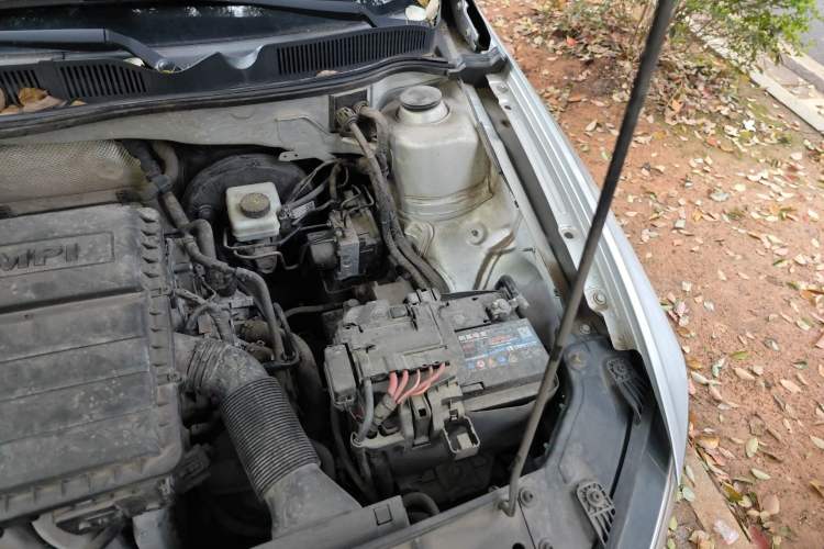 Used Volkswagen Bora 2016 1.6L Manual Comfort Model Engine Bay Left