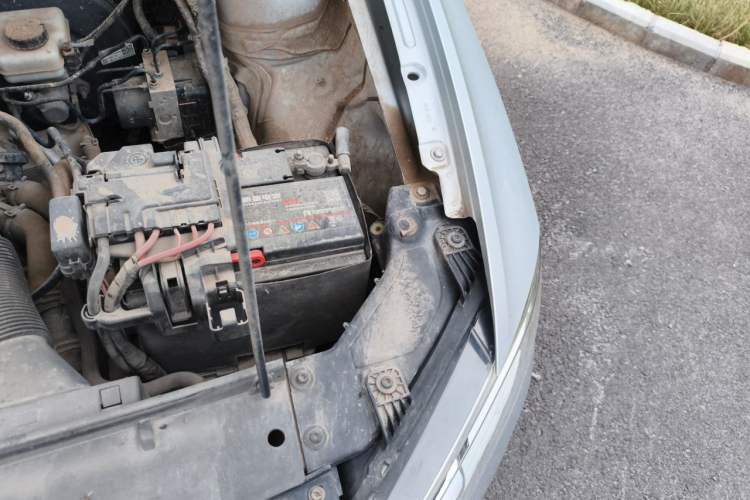 Used Volkswagen Bora 2016 1.6L Automatic Comfort Model Engine Bay Left