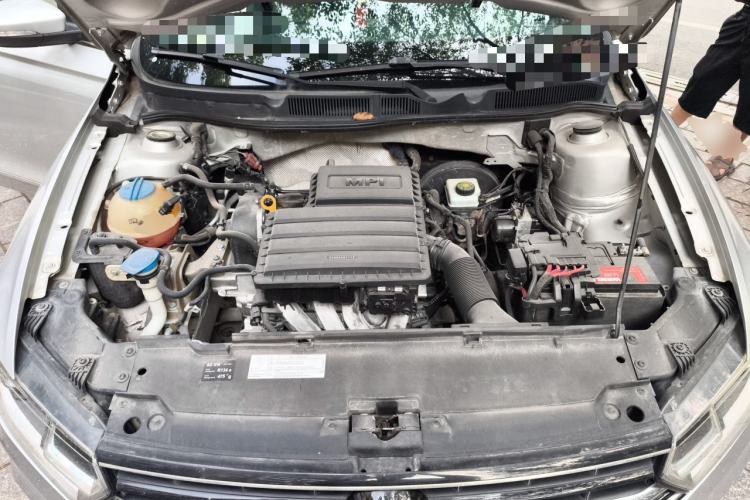 Used Volkswagen Bora 2016 1.6L Manual Comfort Model Engine Bay