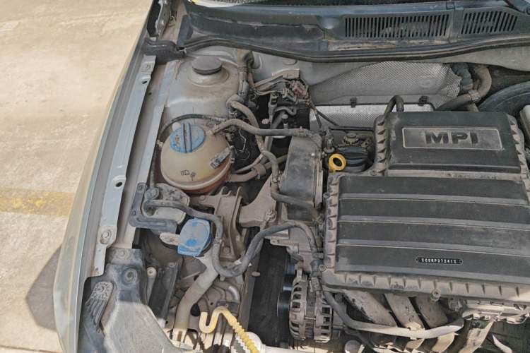 Used Volkswagen Bora 2016 1.6L Automatic Comfort Model Engine Bay Right