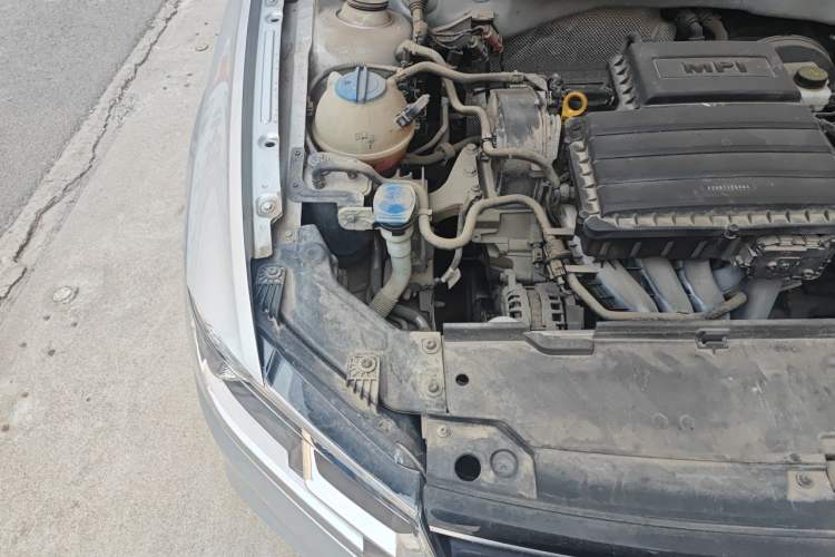 Used Volkswagen Bora 2016 1.6L Automatic Comfort Model Engine Bay Right