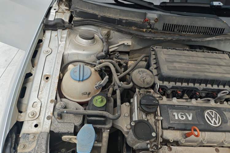 Used Volkswagen Bora 2016 1.6L Manual Comfort Model Engine Bay Right