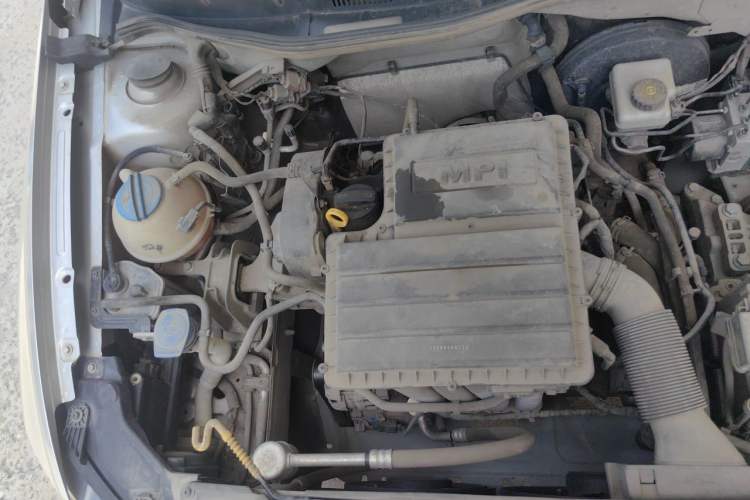 Used Volkswagen Bora 2016 1.6L Automatic Fashion Model Engine Bay Right