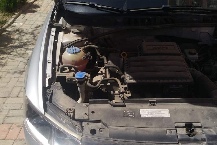 Used Volkswagen Bora 2016 1.6L Manual Comfort Model Engine Bay Right