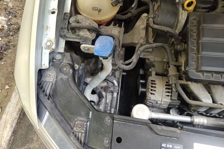 Used Volkswagen Bora 2016 1.6L Automatic Comfort Model Engine Bay Right