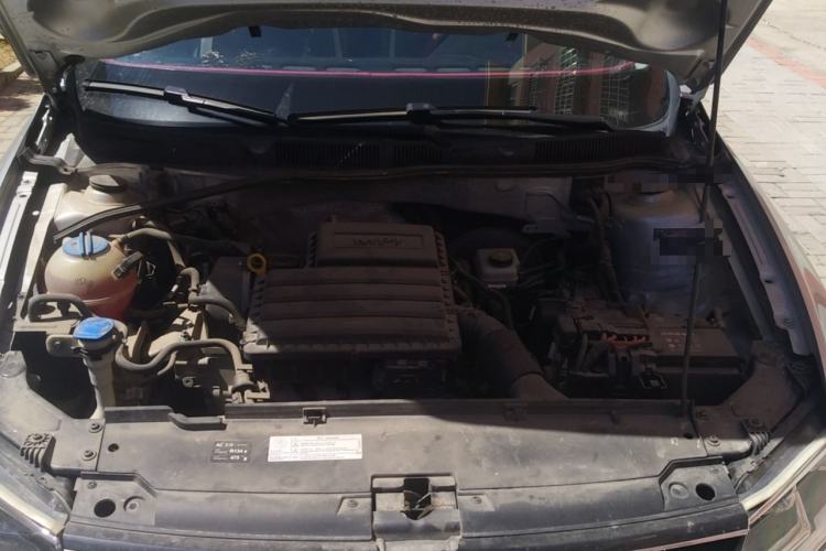 Used Volkswagen Bora 2016 1.6L Manual Comfort Model Engine Bay