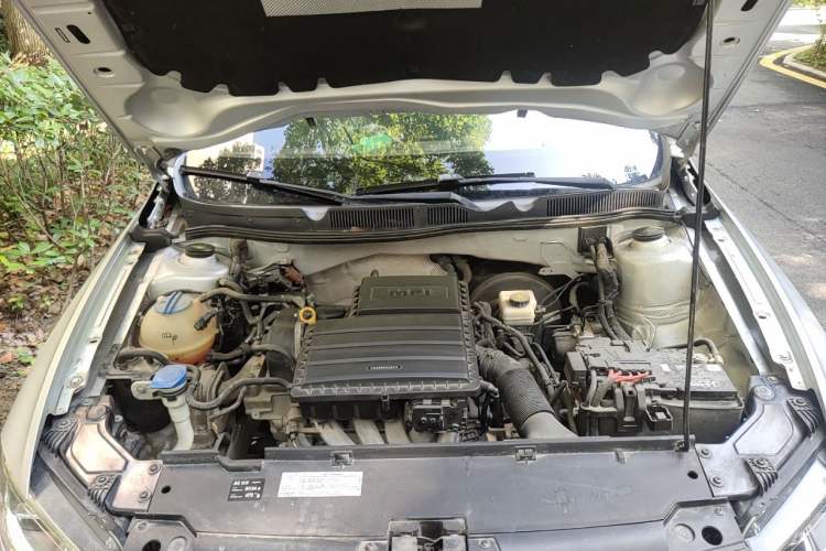 Used Volkswagen Bora 2016 1.6L Automatic Comfort Model Engine Bay