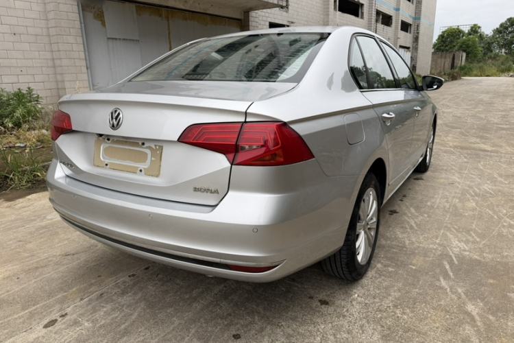 Used Volkswagen Bora 2016 1.6L Automatic Comfort Model Exterior 5