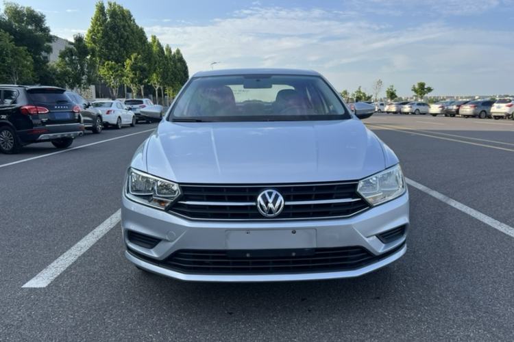 Used Volkswagen Bora 2016 1.6L Manual Fashion Edition Exterior 5