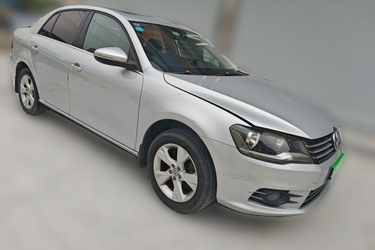 Used Volkswagen Bora 2016 1.6L Manual Comfort Model Front Right 45 Deg
