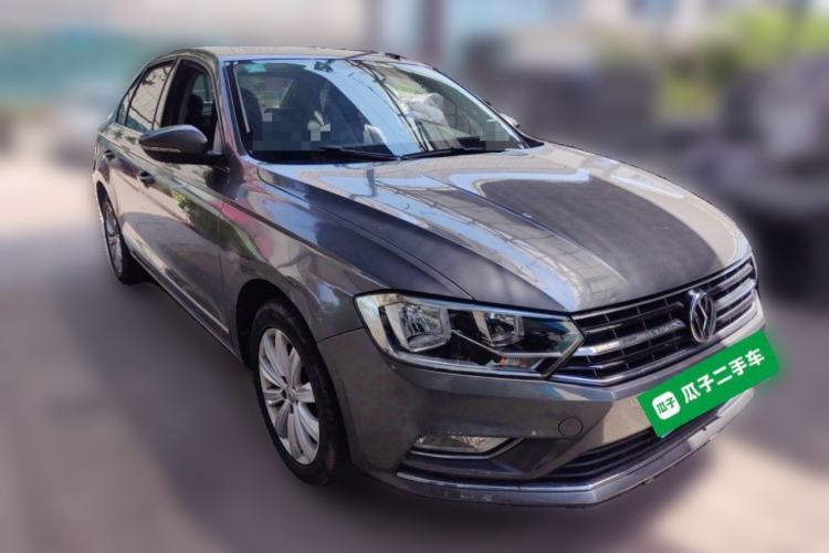 Used Volkswagen Bora 2016 1.6L Manual Comfort Model Front Right 45 Deg