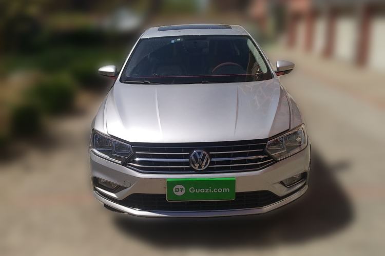 Used Volkswagen Bora 2016 1.6L Manual Comfort Model Front