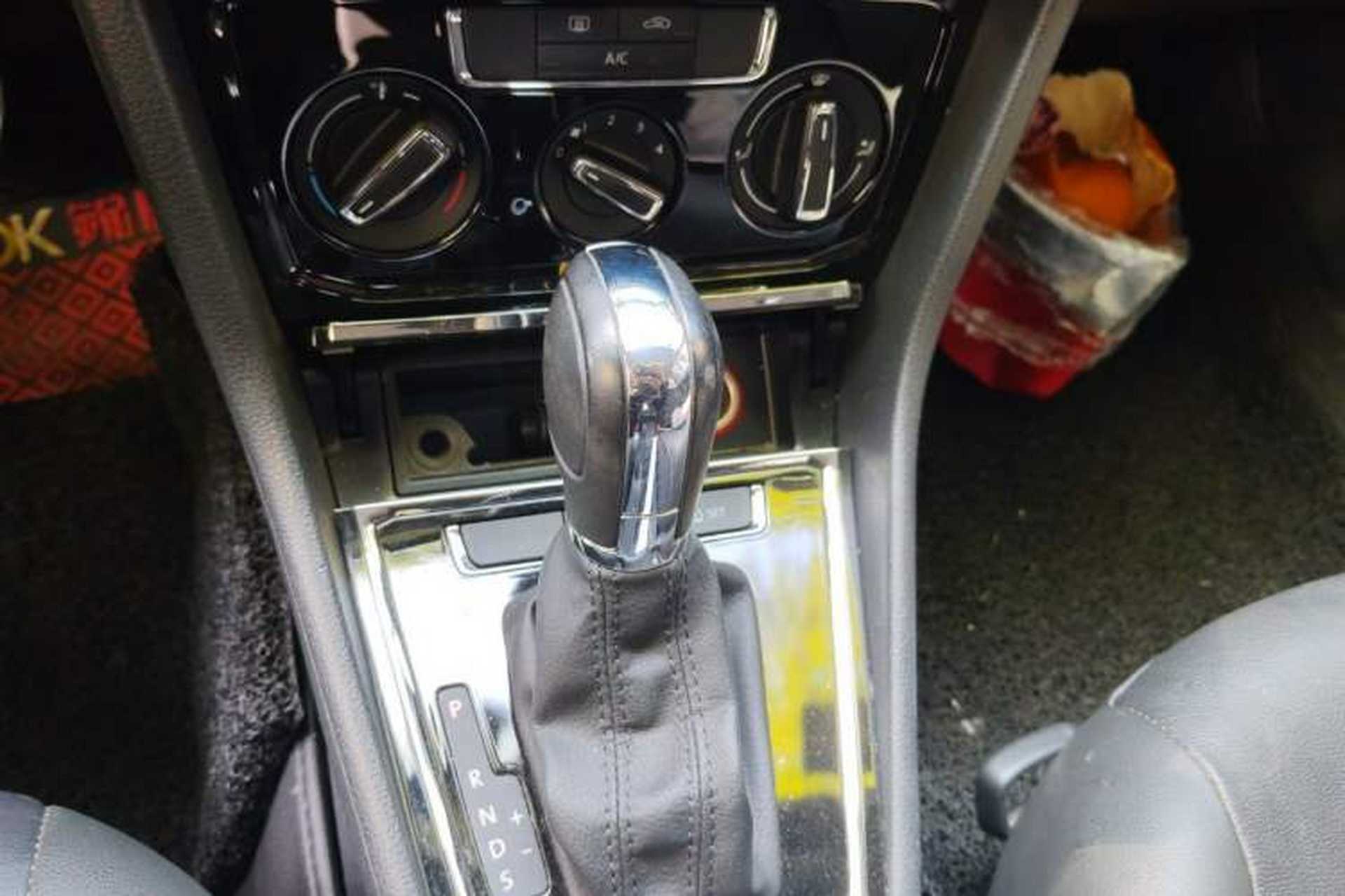 Used Volkswagen Bora 2016 1.6L Automatic Comfort Model Gear Lever
