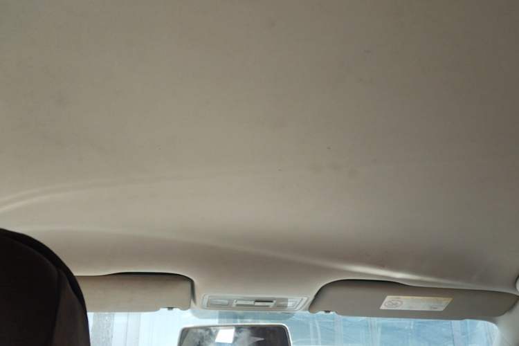 Used Volkswagen Bora 2016 1.6L Manual Fashion Edition Headliner
