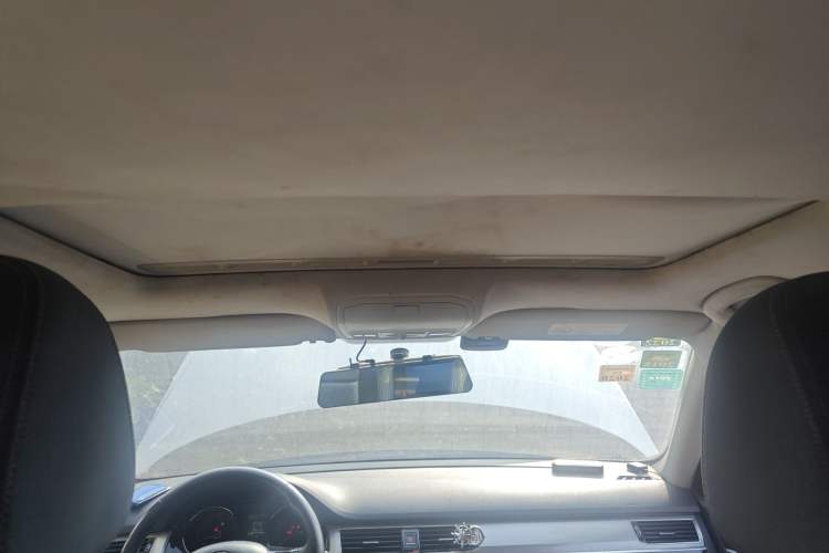 Used Volkswagen Bora 2016 1.6L Automatic Comfort Model Headliner