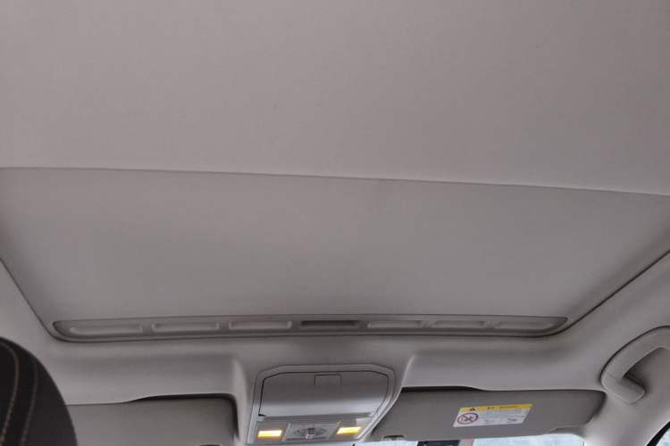 Used Volkswagen Bora 2016 1.6L Automatic Comfort Model Headliner
