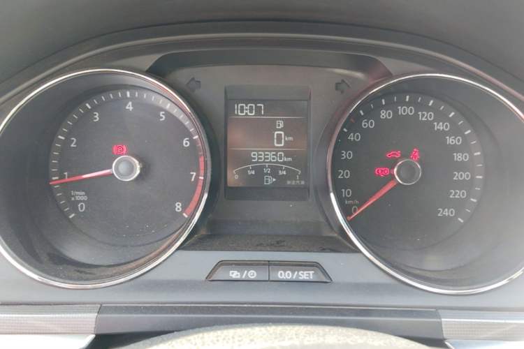 Used Volkswagen Bora 2016 1.6L Manual Fashion Edition Instrument Cluster