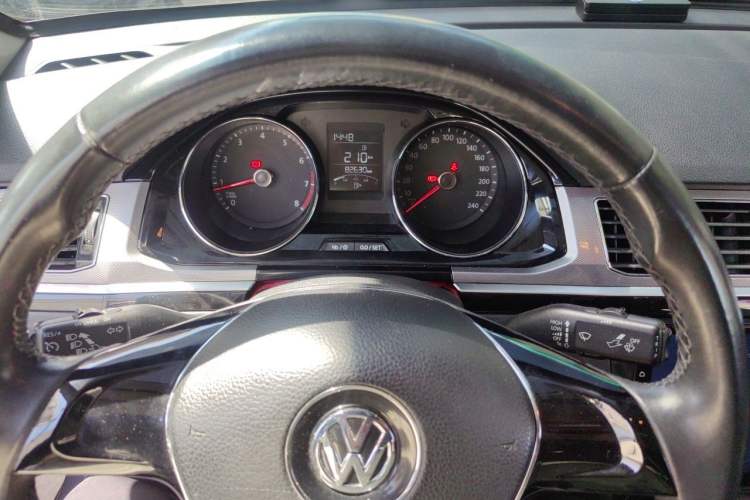 Used Volkswagen Bora 2016 1.6L Manual Comfort Model Instrument Cluster