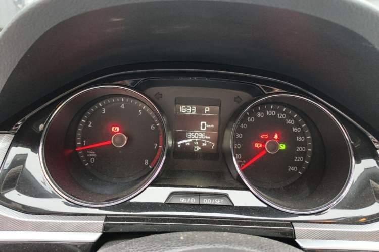 Used Volkswagen Bora 2016 1.6L Automatic Comfort Model Instrument Cluster
