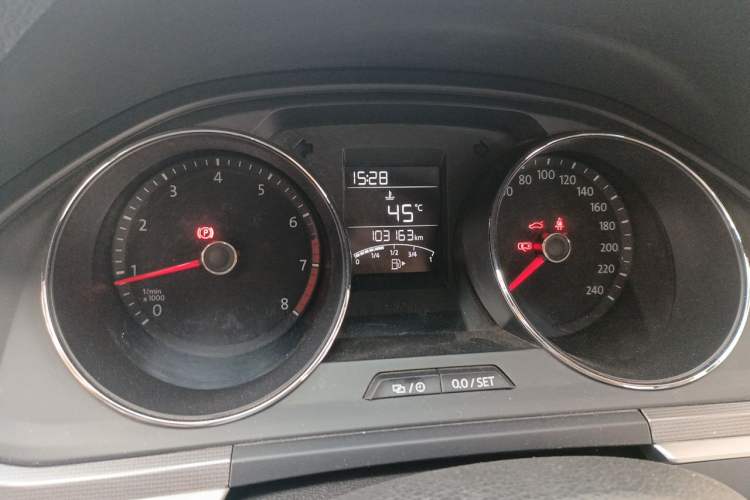 Used Volkswagen Bora 2016 1.6L Manual Fashion Edition Instrument Cluster