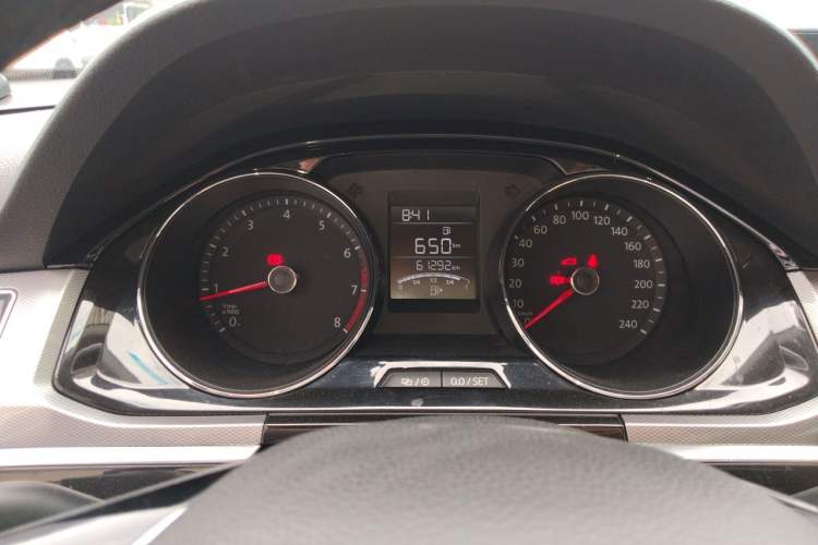Used Volkswagen Bora 2016 1.6L Manual Comfort Model Instrument Cluster