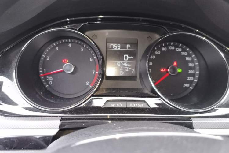 Used Volkswagen Bora 2016 1.6L Automatic Comfort Model Instrument Cluster