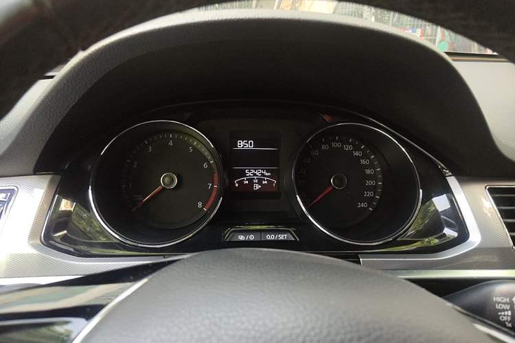 Used Volkswagen Bora 2016 1.6L Automatic Comfort Model Instrument Cluster