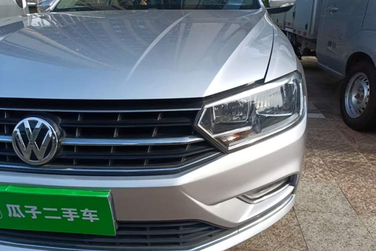 Used Volkswagen Bora 2016 1.6L Automatic Comfort Model Left Front Headlight