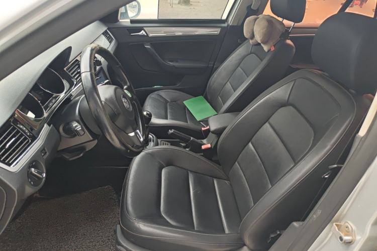 Used Volkswagen Bora 2016 1.6L Manual Comfort Model Left Front Seat