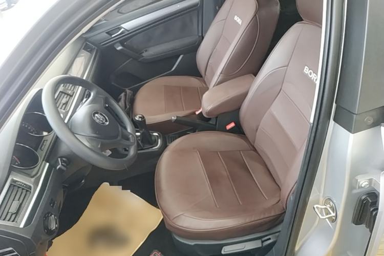 Used Volkswagen Bora 2016 1.6L Manual Fashion Edition Left Front Seat