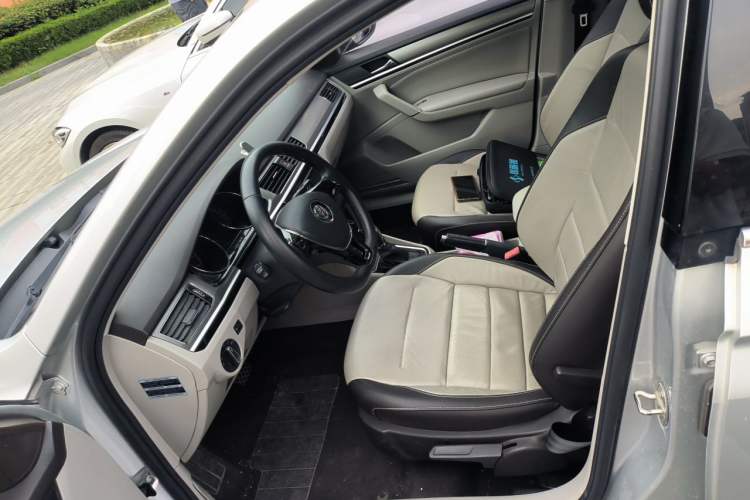 Used Volkswagen Bora 2016 1.6L Automatic Comfort Model Left Front Seat