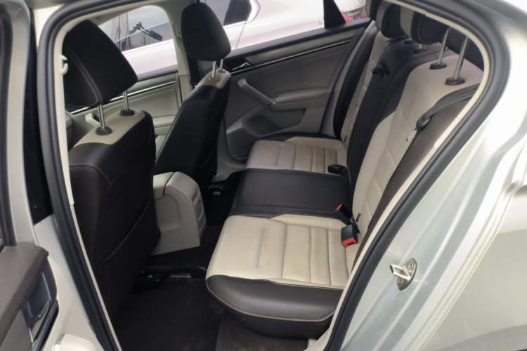 Used Volkswagen Bora 2016 1.6L Automatic Comfort Model Left Rear Seat