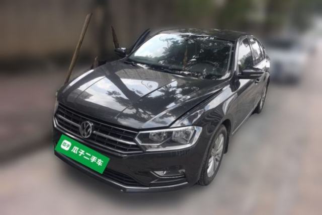 Volkswagen Bora 2016 1.6L Automatic Comfort Model d’occasion