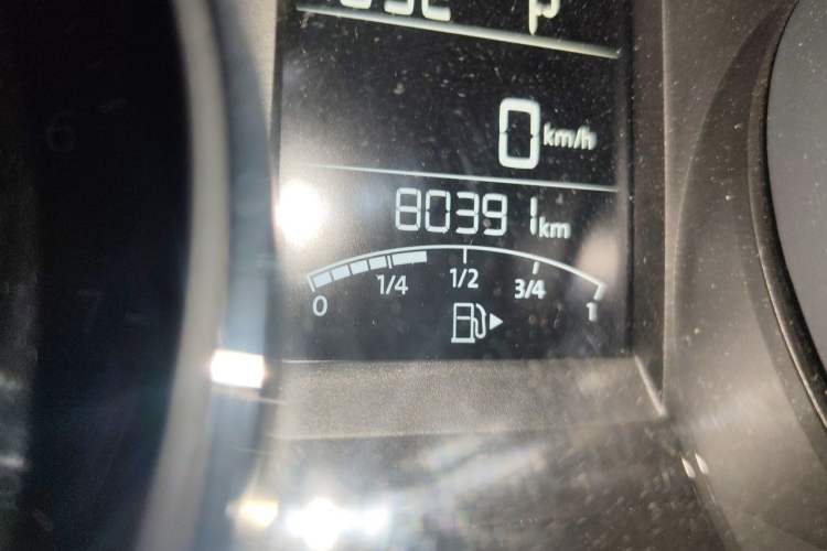 Used Volkswagen Bora 2016 1.6L Automatic Comfort Model Odometer Close Up
