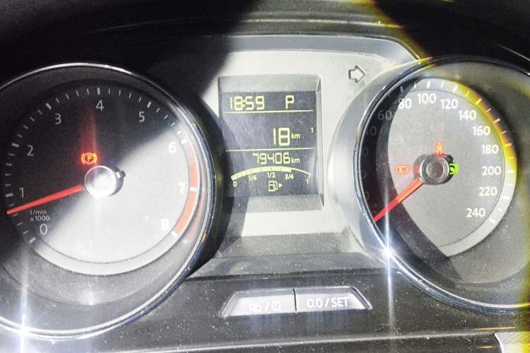 Used Volkswagen Bora 2016 1.6L Automatic Comfort Model Odometer Close Up