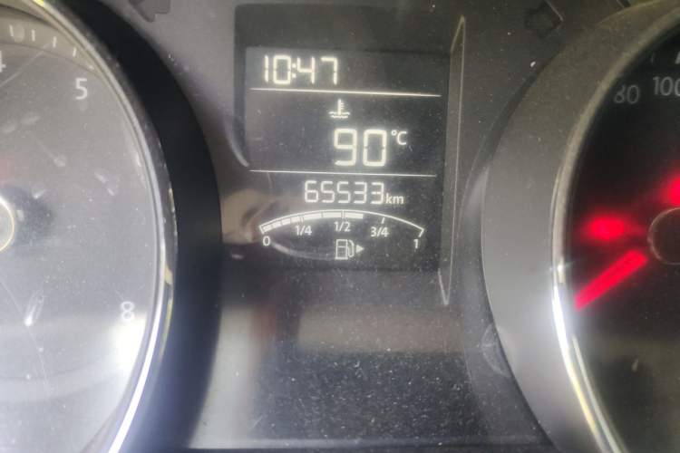 Used Volkswagen Bora 2016 1.6L Manual Comfort Model Odometer Close Up