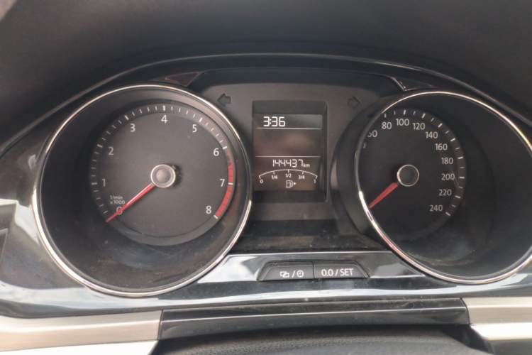 Used Volkswagen Bora 2016 1.6L Automatic Comfort Model Odometer Close Up