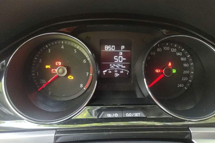 Used Volkswagen Bora 2016 1.6L Automatic Comfort Model Odometer Close Up