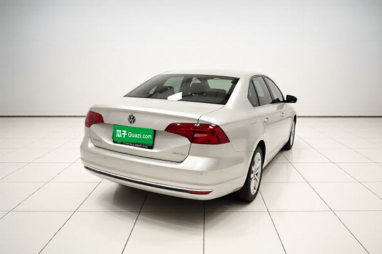 Used Volkswagen Bora 2016 1.6L Automatic Comfort Model Rear Right 45 Deg