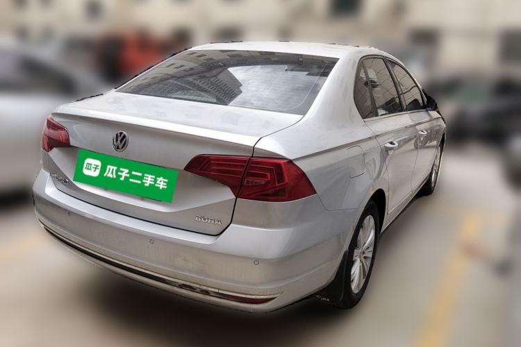 Used Volkswagen Bora 2016 1.6L Automatic Comfort Model Rear Right 45 Deg