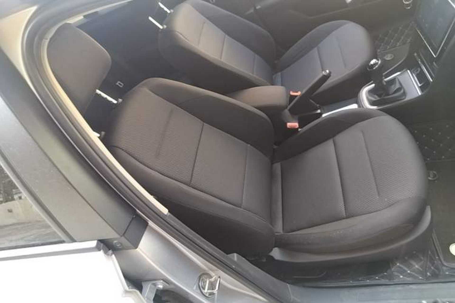 Used Volkswagen Bora 2016 1.6L Manual Fashion Edition Right Front Seat
