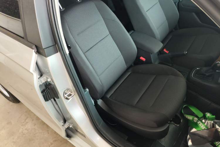 Used Volkswagen Bora 2016 1.6L Automatic Fashion Model Right Front Seat