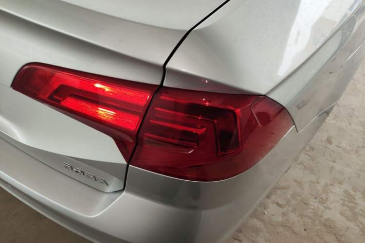 Used Volkswagen Bora 2016 1.6L Automatic Fashion Model Right Rear Taillight