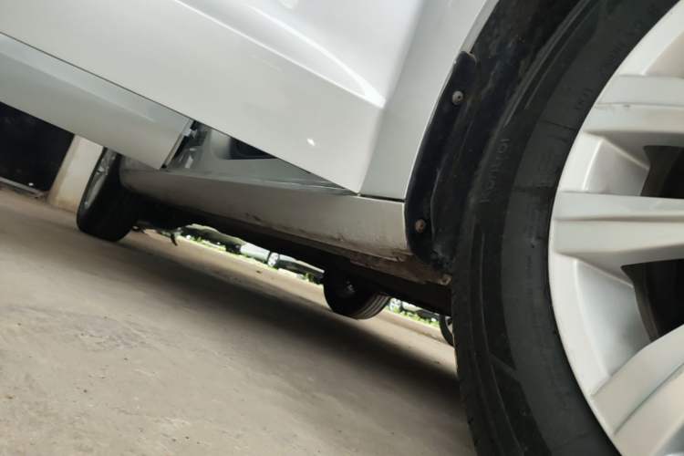 Used Volkswagen Bora 2016 1.6L Automatic Fashion Model Right Side Sill