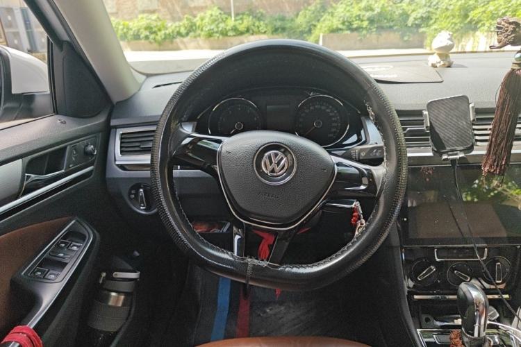 Used Volkswagen Bora 2016 1.6L Automatic Comfort Model Steering Wheel