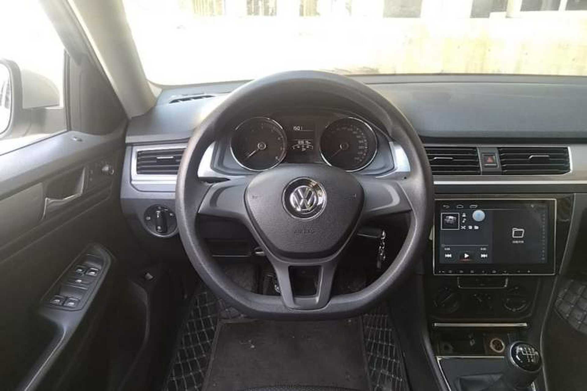 Used Volkswagen Bora 2016 1.6L Manual Fashion Edition Steering Wheel
