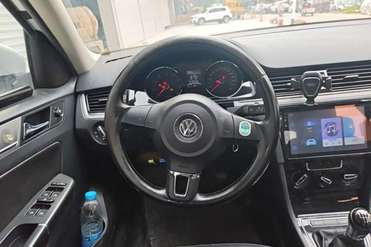 Used Volkswagen Bora 2016 1.6L Manual Comfort Model Steering Wheel